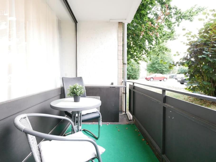 61 M2 Erdgeschosswohnung Mit Eigenem Parkplatz Vorm Haus Оснабрюк Экстерьер фото