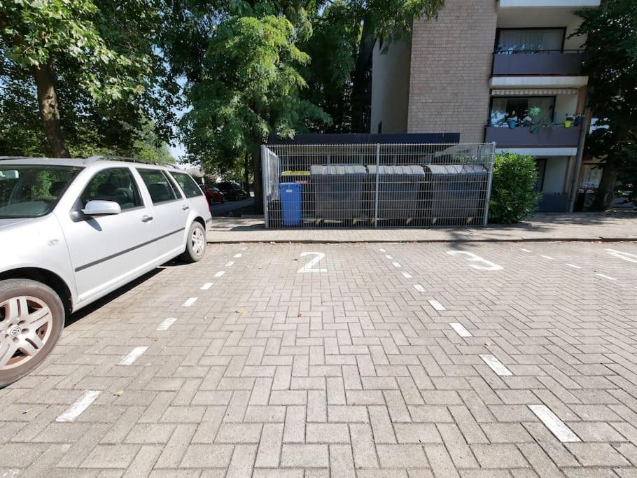 61 M2 Erdgeschosswohnung Mit Eigenem Parkplatz Vorm Haus Оснабрюк Экстерьер фото
